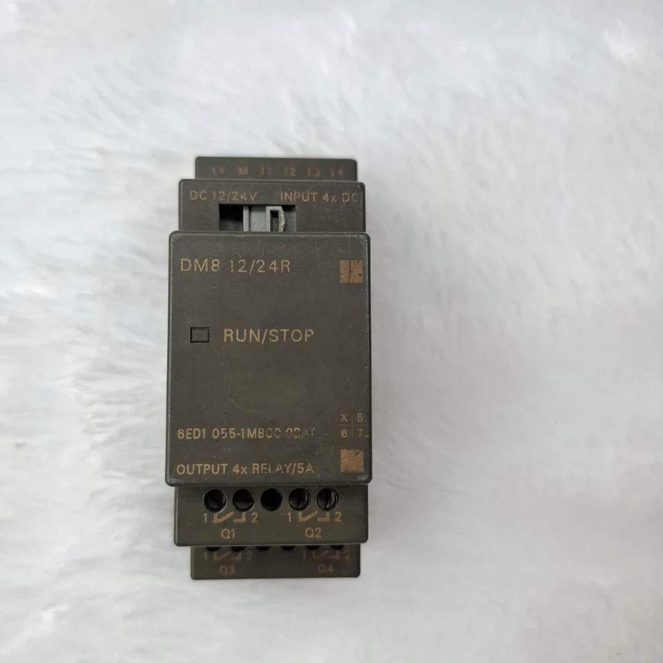 COSMETIC DAMAGED SIEMENS LOGO EXPANSION MODULE DM8 12/24R DC12/24V 6ED1055-1MB00